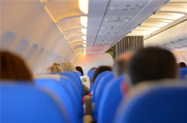 漲幅超 100%！國際燃油費暴漲：有人花萬元提前囤機票